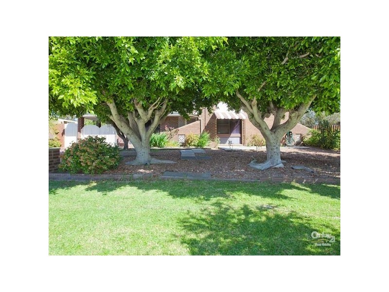 5 Fountains Court, Armadale WA 6112