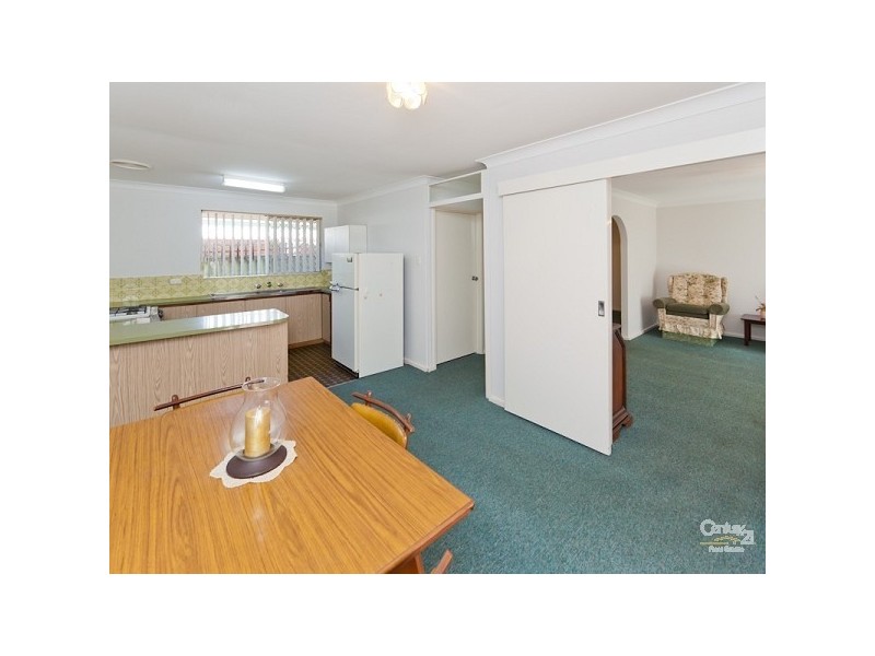 11a Meyer Close, Kelmscott WA 6111
