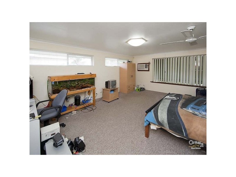 20 Valentine Road, Kelmscott WA 6111