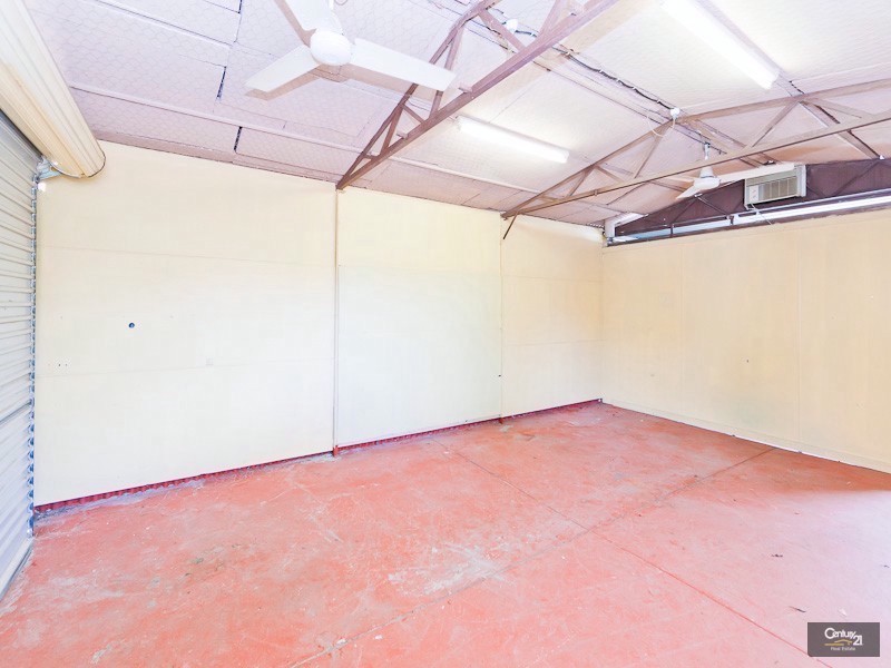 27 Lindy Way, Camillo WA 6111