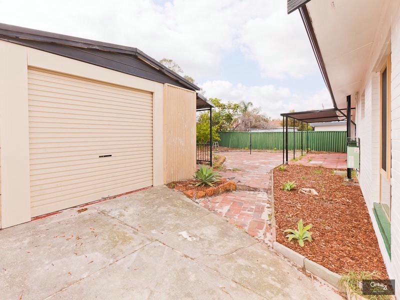 27 Lindy Way, Camillo WA 6111