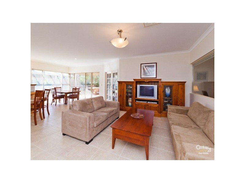 24 Gundaring Turn, Canning Vale WA 6155