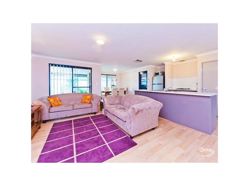 25 Glasgow Way, Seville Grove WA 6112