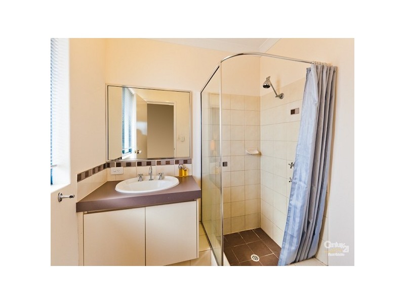 25 Glasgow Way, Seville Grove WA 6112