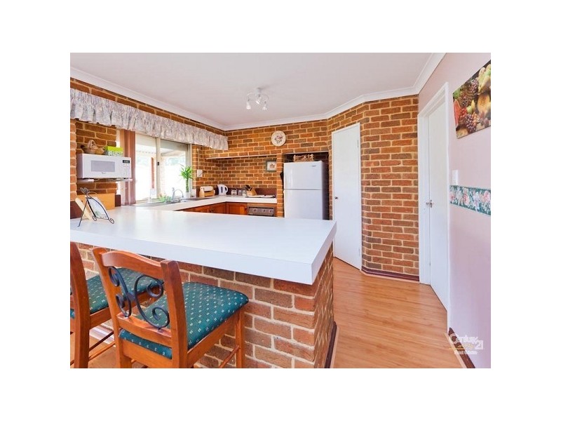 8 Skye Close, Camillo WA 6111