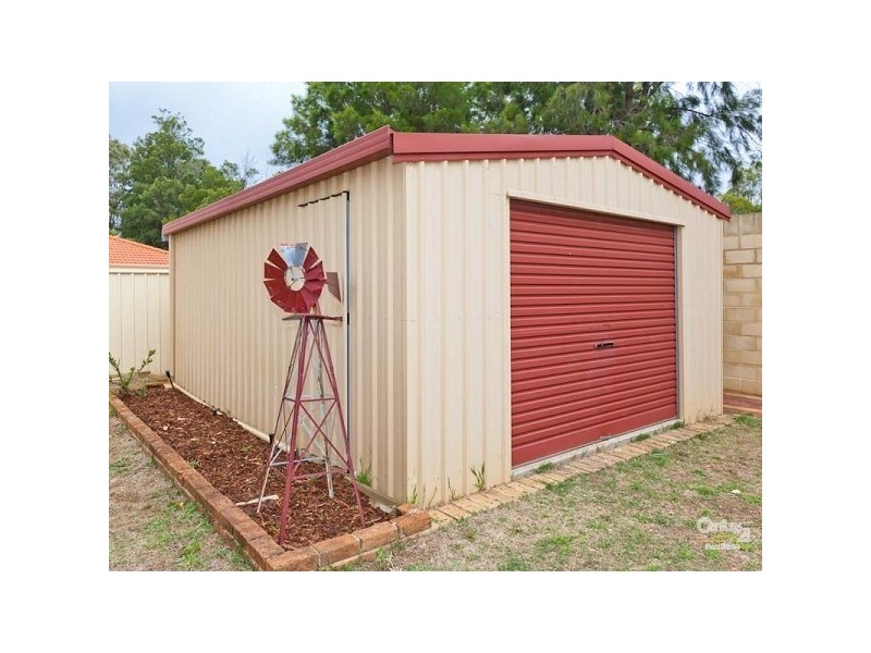 8 Skye Close, Camillo WA 6111