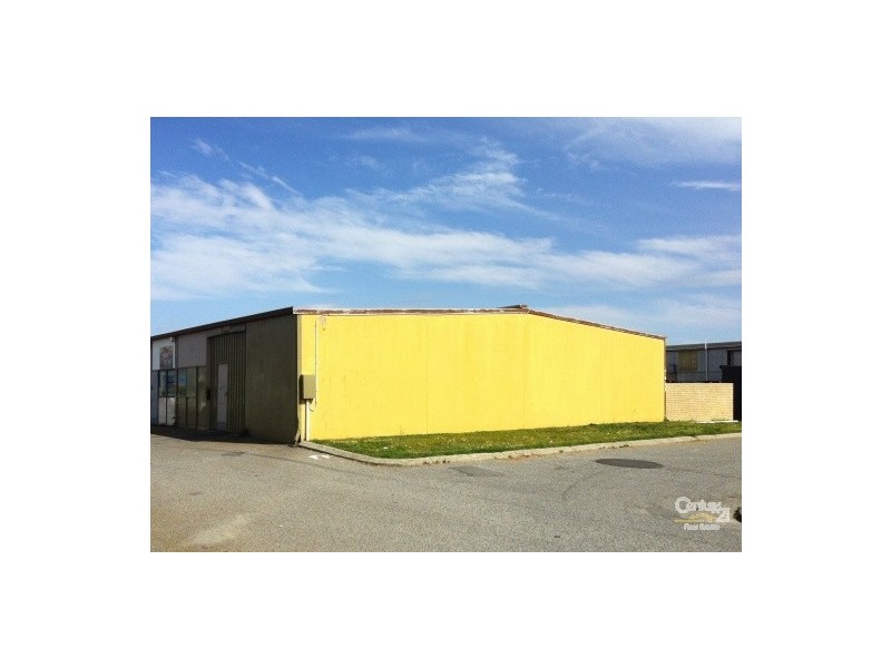 1/4 Malcom Road, Maddington WA 6109