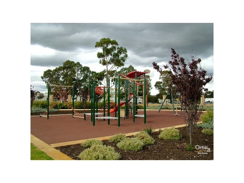 7 Panozza Circle, Maddington WA 6109