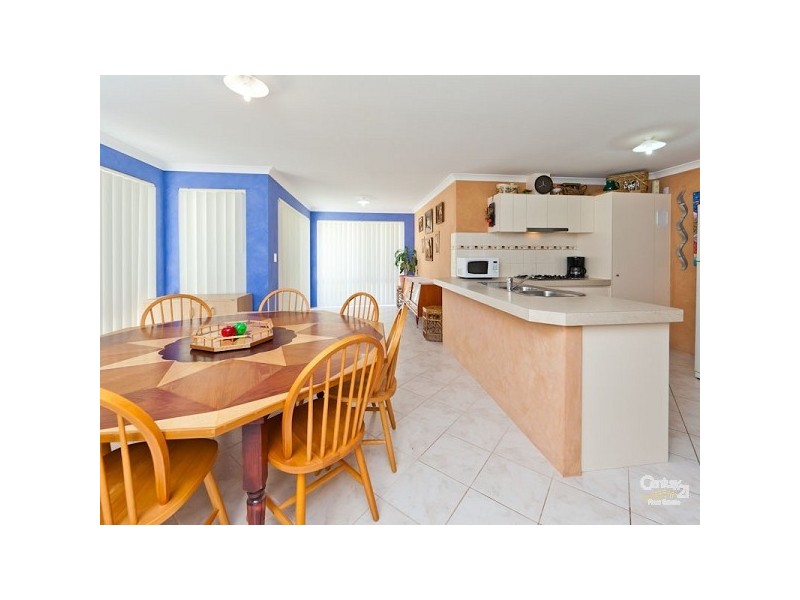 Seville Grove WA 6112