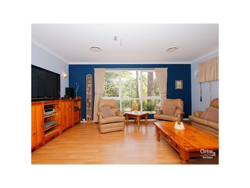 17 Kurrajong Street, Roleystone WA 6111