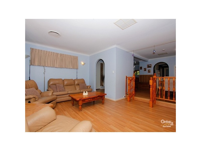 17 Kurrajong Street, Roleystone WA 6111