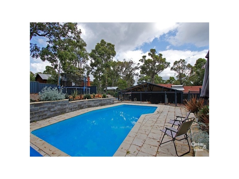 17 Kurrajong Street, Roleystone WA 6111