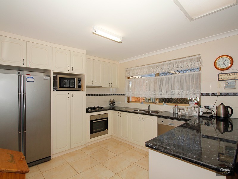 53 Inverness Circle, Camillo WA 6111