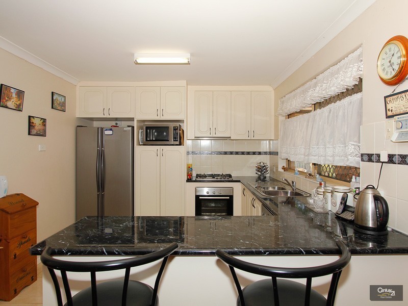 53 Inverness Circle, Camillo WA 6111