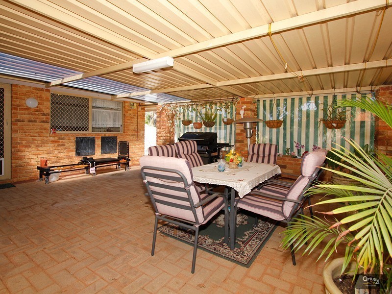 53 Inverness Circle, Camillo WA 6111