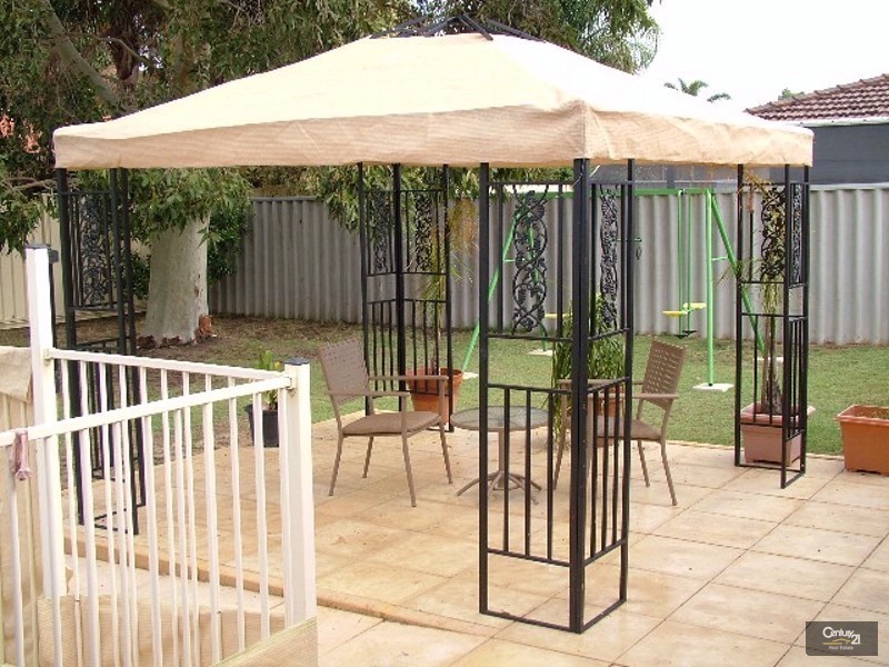 53 Inverness Circle, Camillo WA 6111