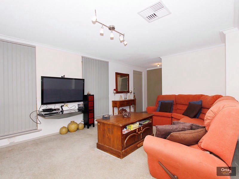 13 Barranduna Drive, Mount Nasura WA 6112