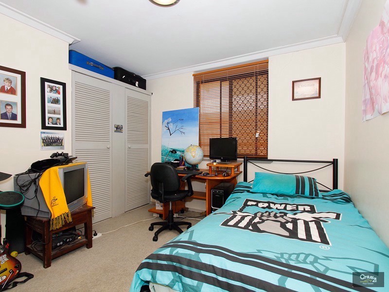 13 Barranduna Drive, Mount Nasura WA 6112