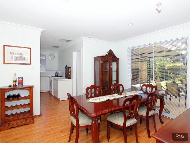 79 Lyrebird Way, Thornlie WA 6108
