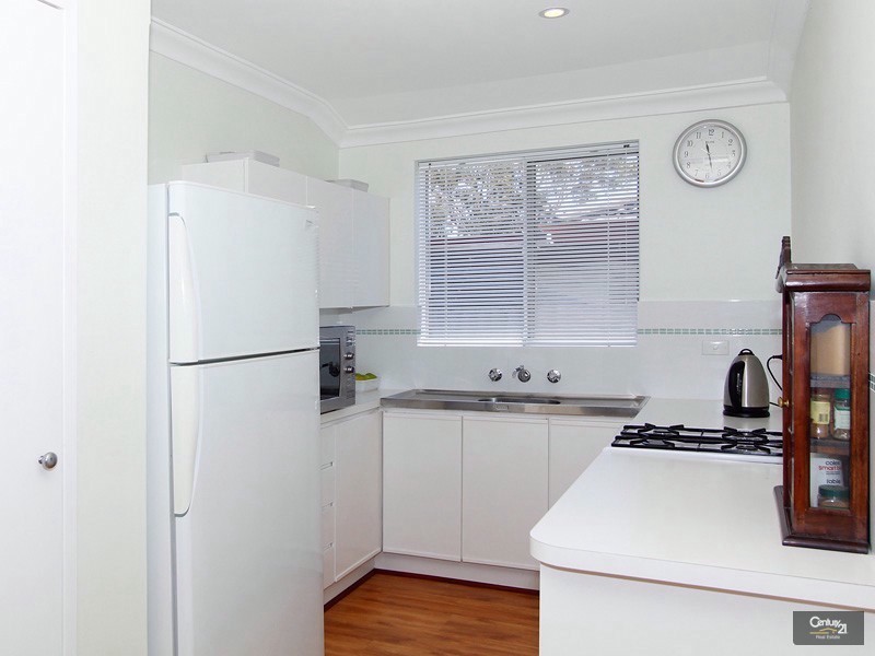 79 Lyrebird Way, Thornlie WA 6108