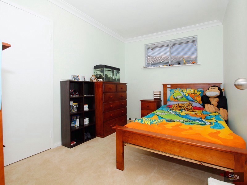 79 Lyrebird Way, Thornlie WA 6108
