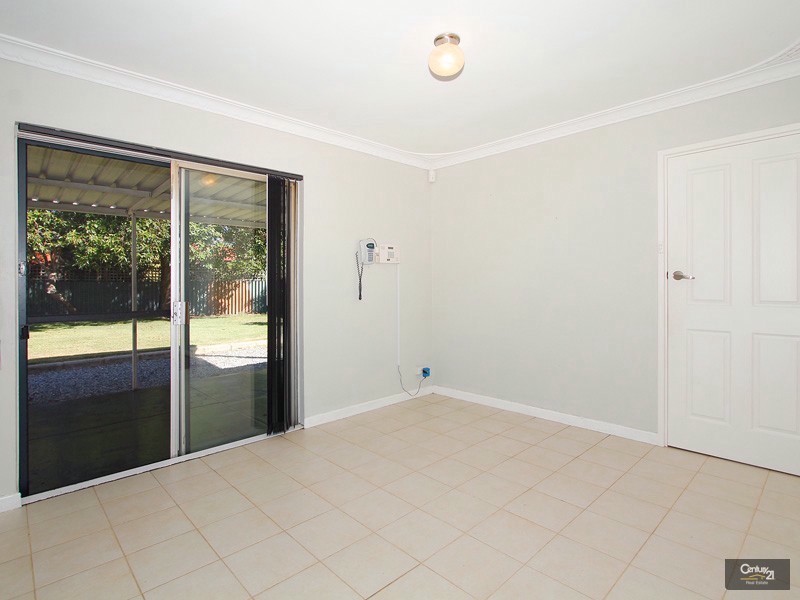 44 Waratah Drive, Camillo WA 6111