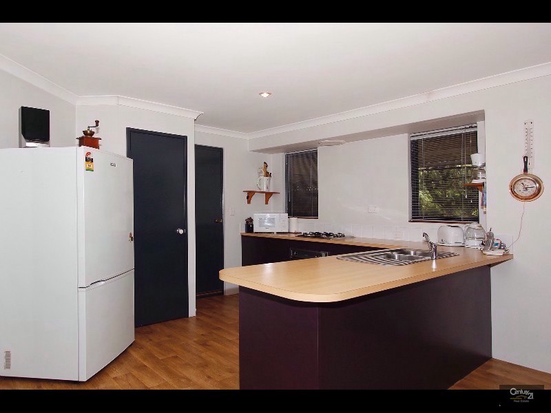 17 Teal Brook Circle, Seville Grove WA 6112