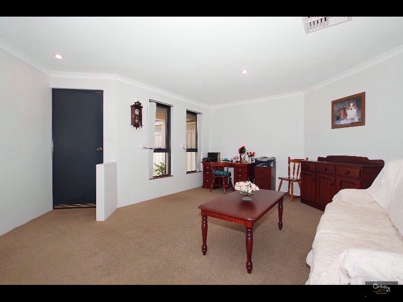 17 Teal Brook Circle, Seville Grove WA 6112