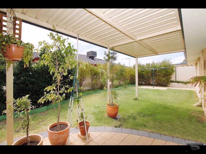 17 Teal Brook Circle, Seville Grove WA 6112