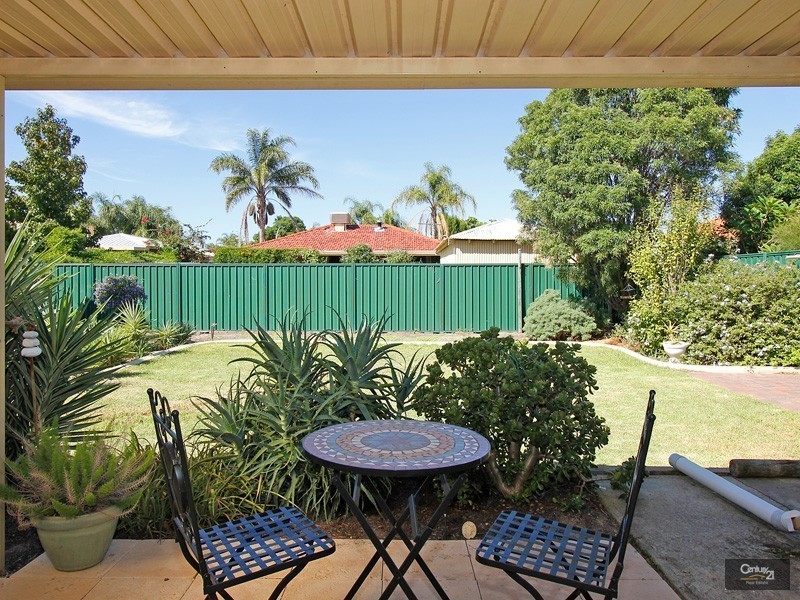 28 Eureka Place, Seville Grove WA 6112