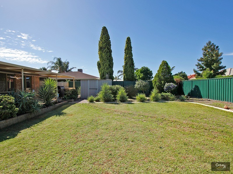 28 Eureka Place, Seville Grove WA 6112