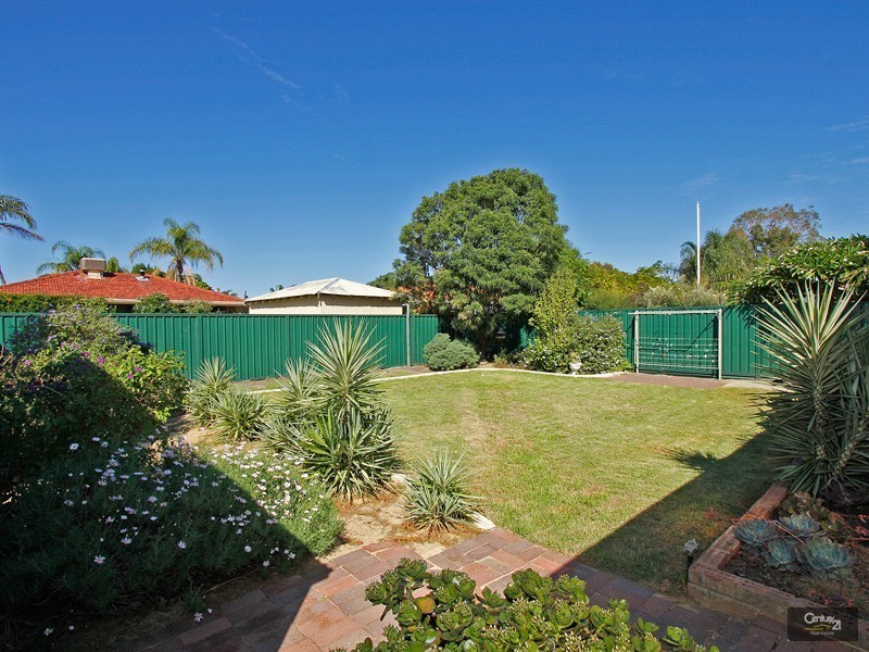 28 Eureka Place, Seville Grove WA 6112