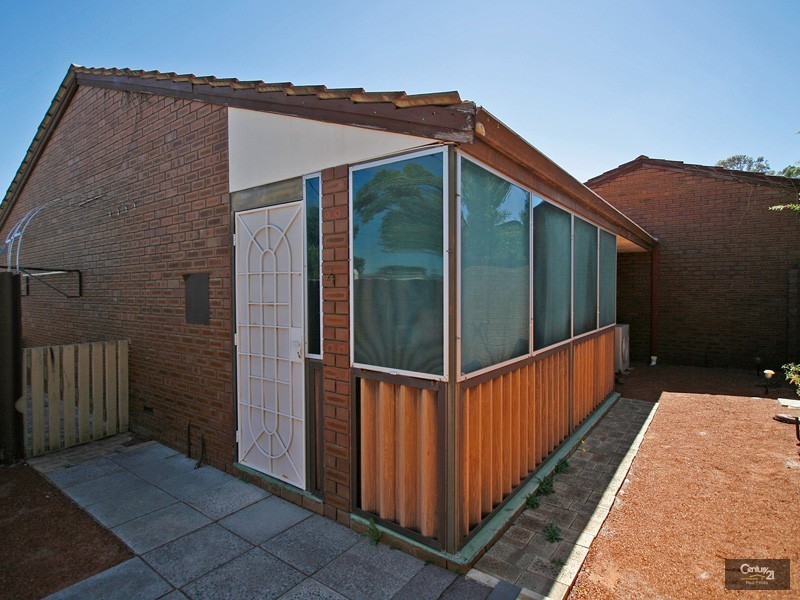 4/6 Toorak Road, Armadale WA 6112