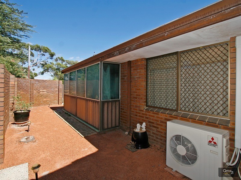 4/6 Toorak Road, Armadale WA 6112