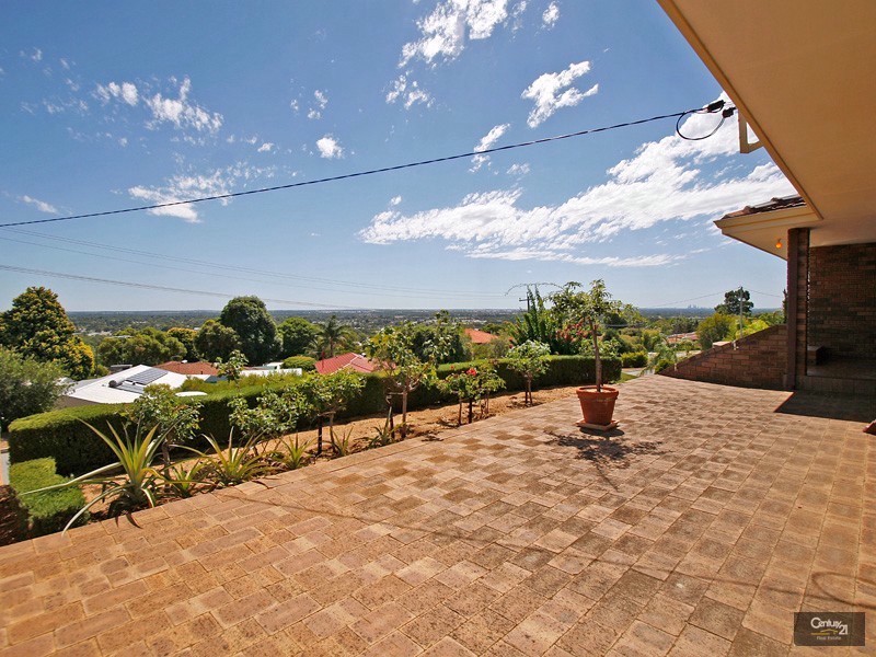26 Ashley Drive, Kelmscott WA 6111