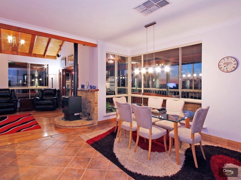 58  Carrick Road, Mount Richon WA 6112