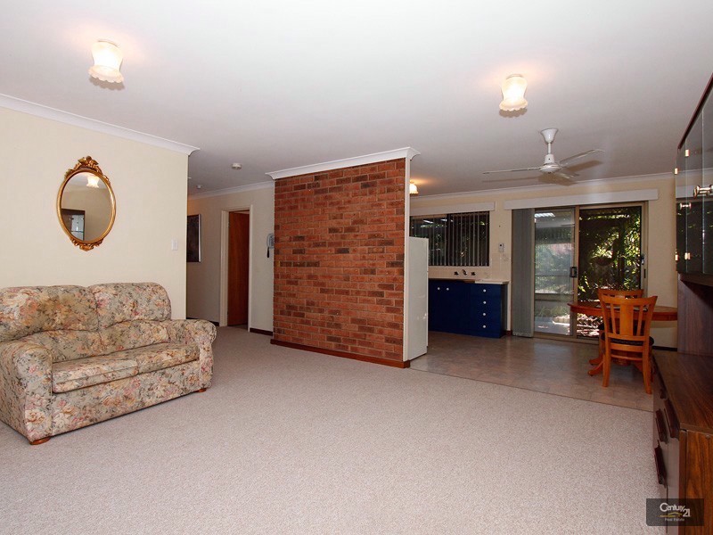 2/133 Railway Avenue, Kelmscott WA 6111