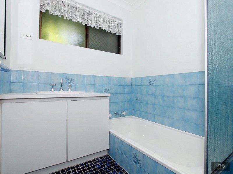 2/133 Railway Avenue, Kelmscott WA 6111