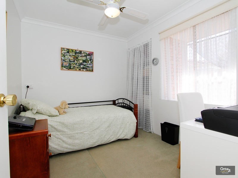 42 Chidzey Drive, Seville Grove WA 6112