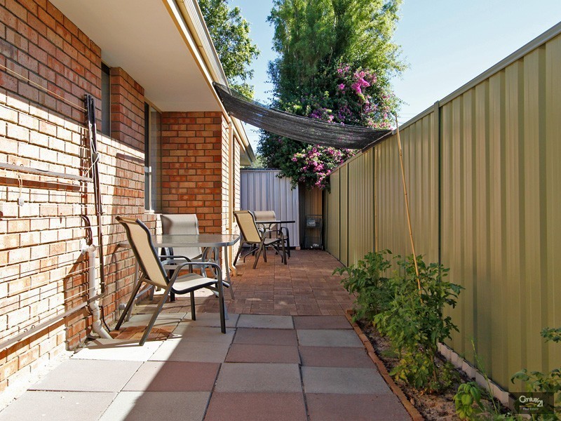 42 Chidzey Drive, Seville Grove WA 6112