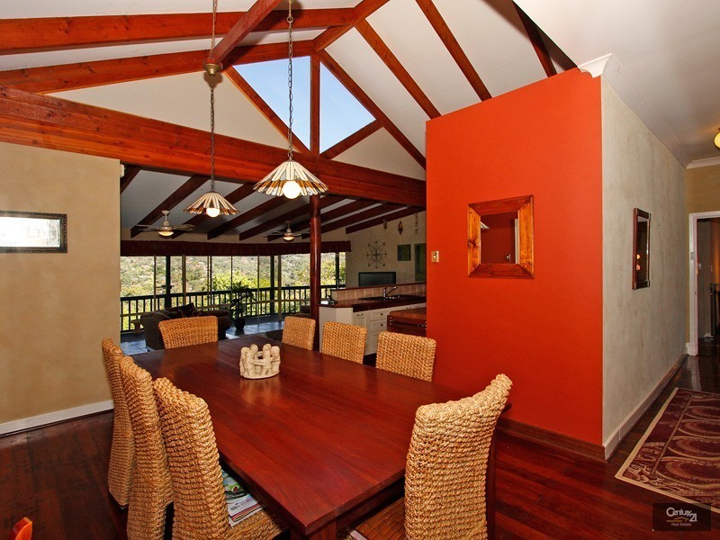 94 Roberts Road, Kelmscott WA 6111