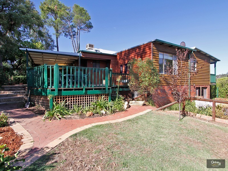 94 Roberts Road, Kelmscott WA 6111
