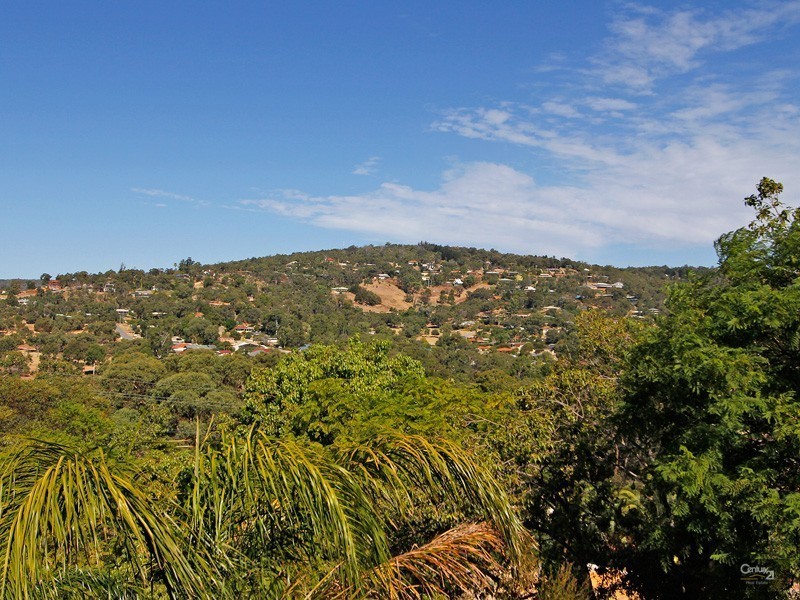 94 Roberts Road, Kelmscott WA 6111