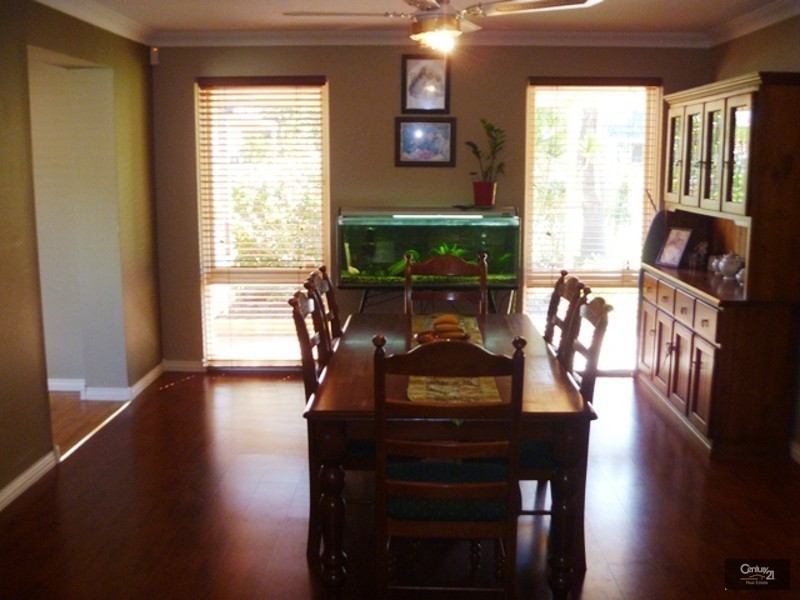 3 Tara Way, Kelmscott WA 6111