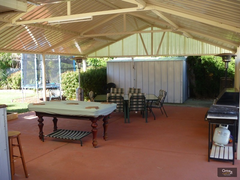 3 Tara Way, Kelmscott WA 6111