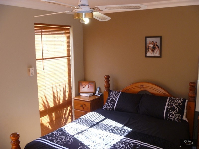 3 Tara Way, Kelmscott WA 6111