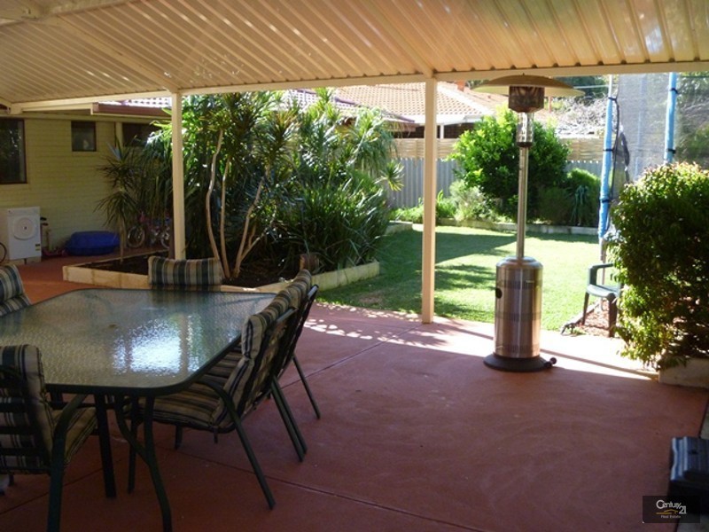 3 Tara Way, Kelmscott WA 6111