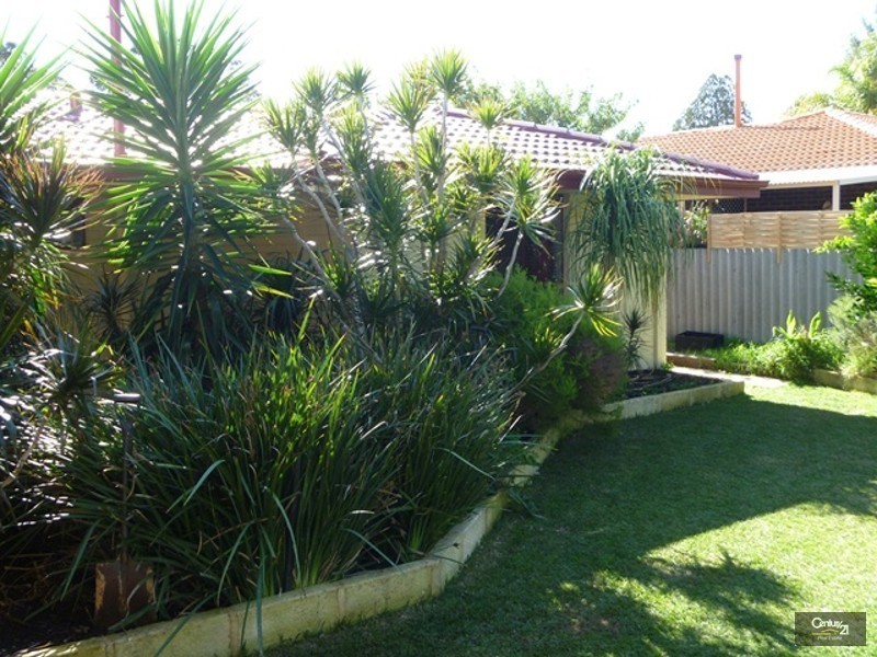 3 Tara Way, Kelmscott WA 6111