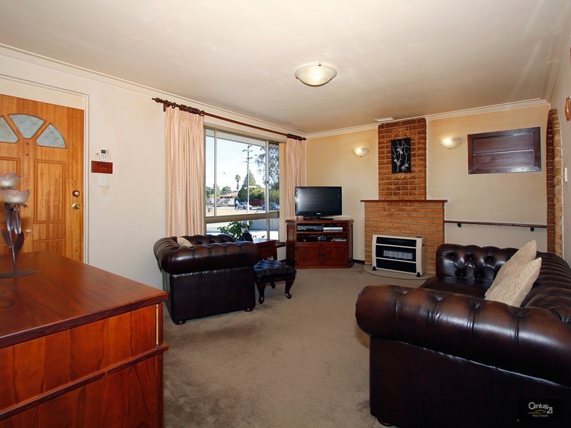 68 Lowana Way, Armadale WA 6112