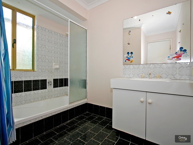 391 Westfield Road, Seville Grove WA 6112